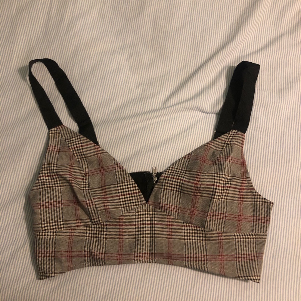 Cute bralette barely worn by REHAB